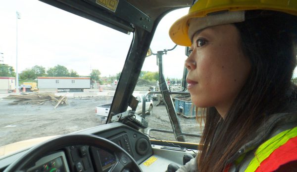 Québec woman construction worker
